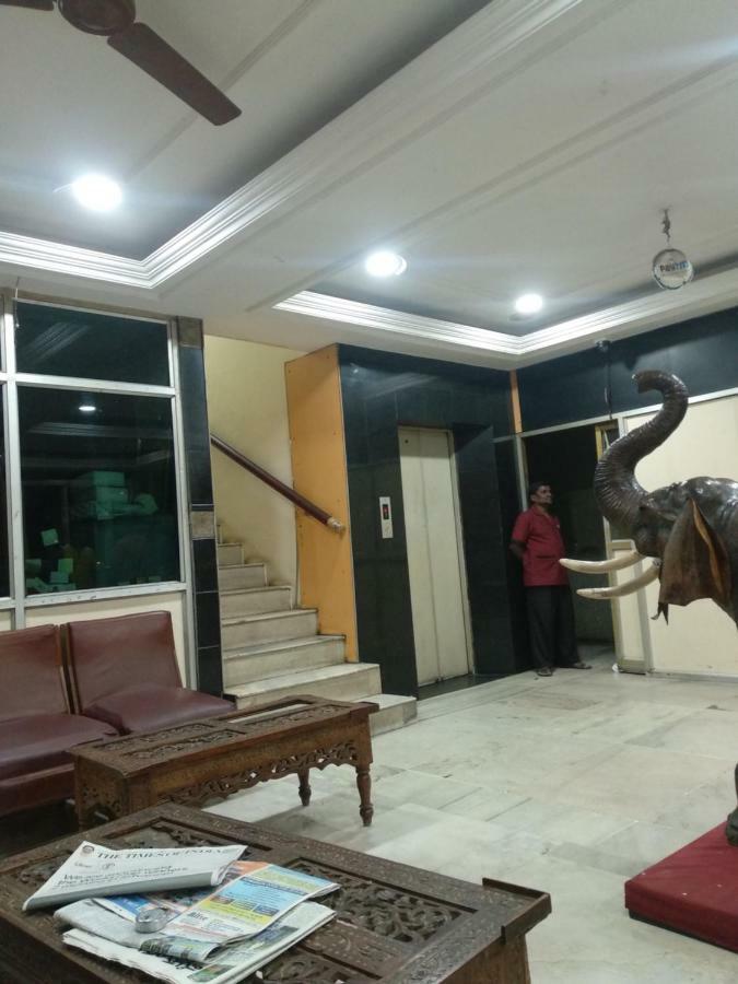 Hotel Dewans Residency Mysore Eksteriør billede